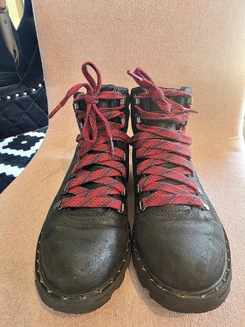 Sorel Winter Boots Black & Red US 8.5